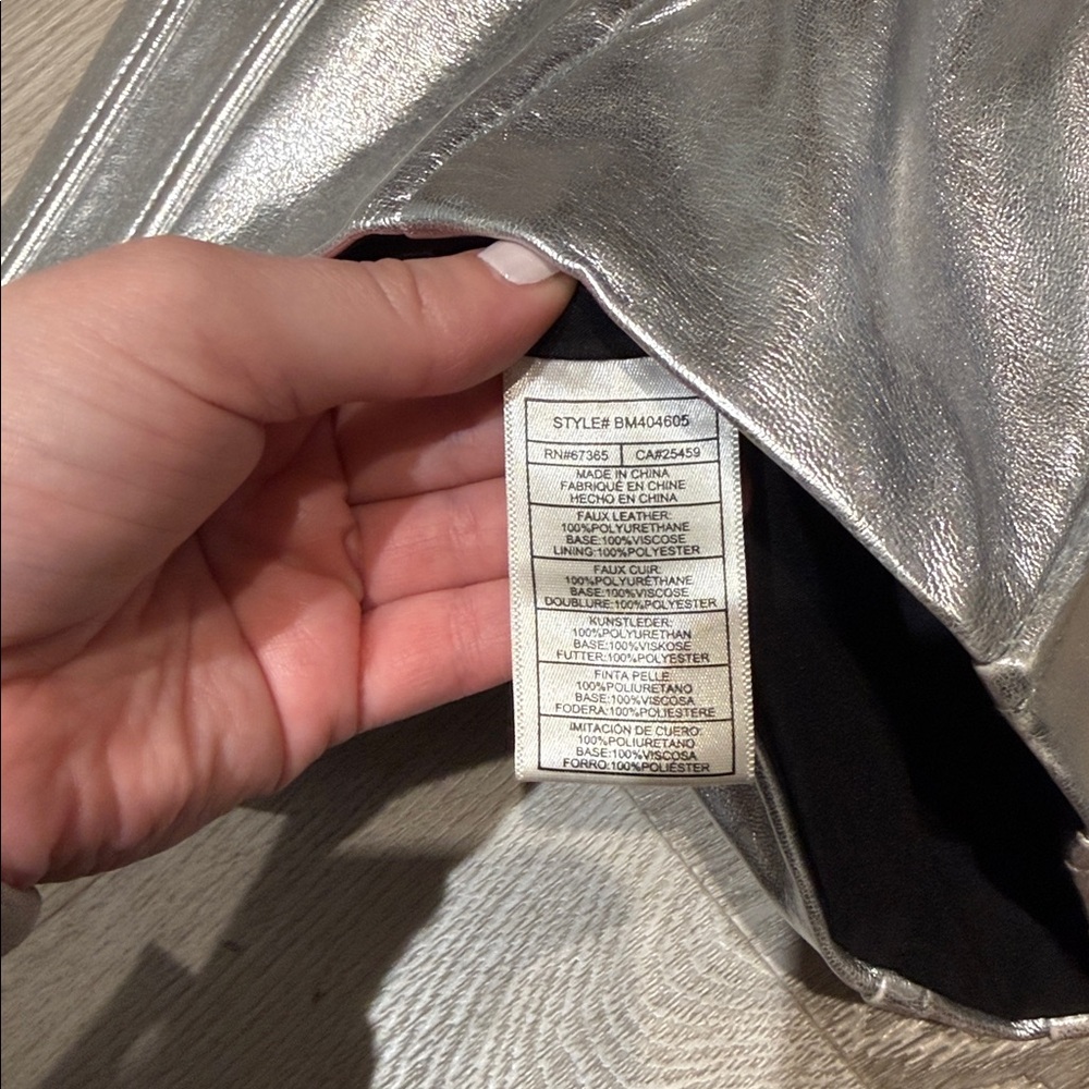 NWT Steve Madden Kimmie Metallic Top - Picture 5 of 8